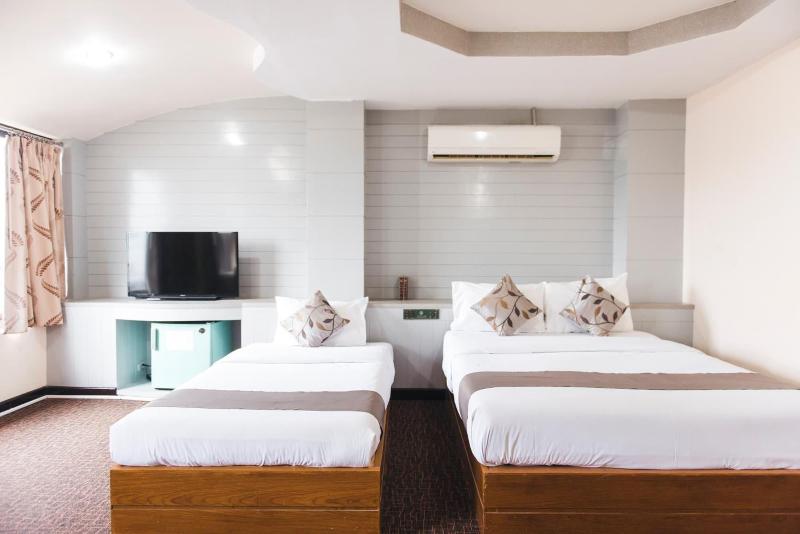 K.S. Pavilion Hotel image