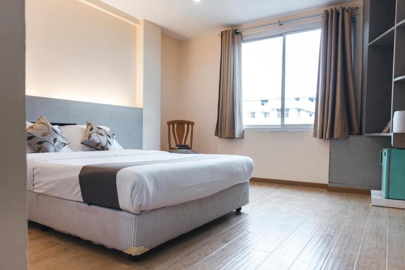K.S. Pavilion Hotel image