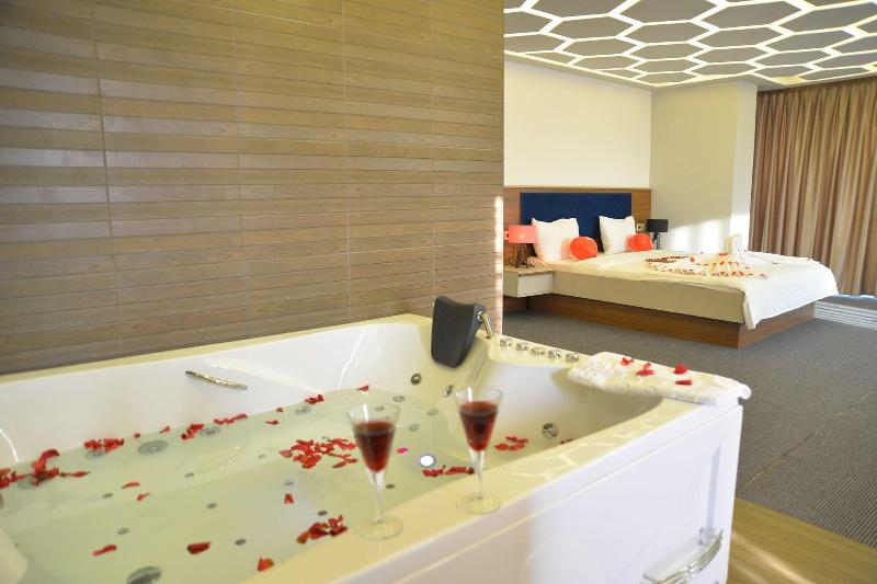 Tevetoglu Hotel image