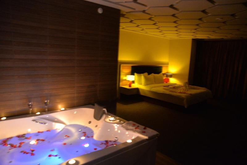 Tevetoglu Hotel image