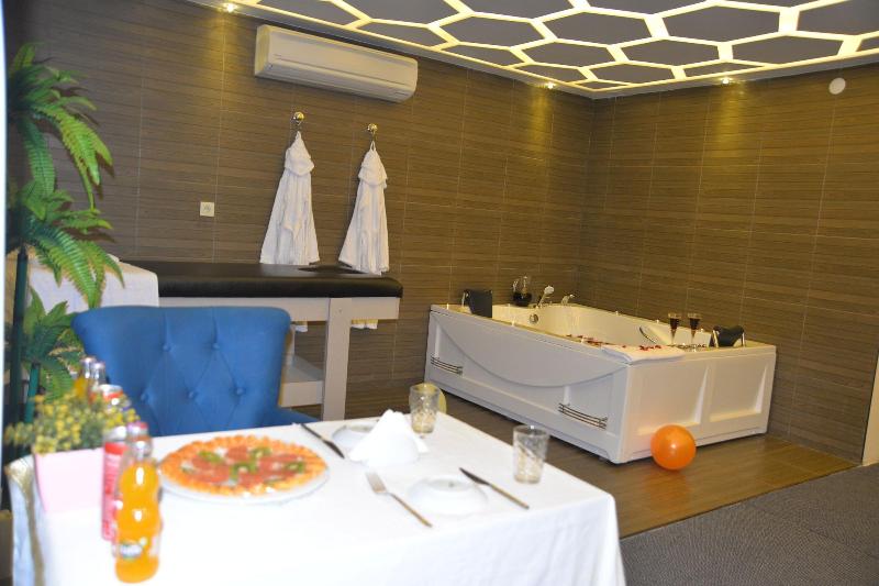 Tevetoglu Hotel image