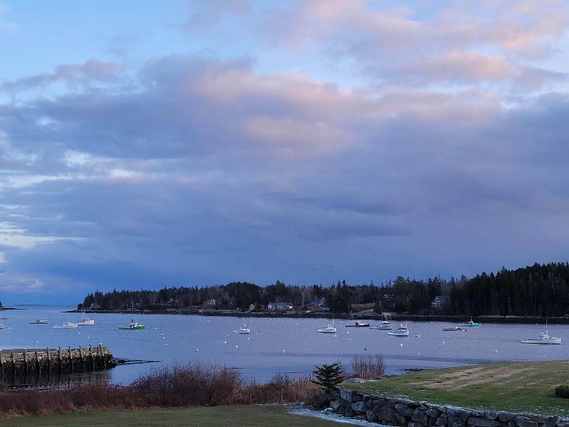 East Wind Inn