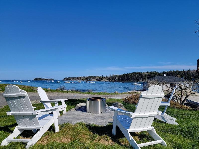 East Wind Inn