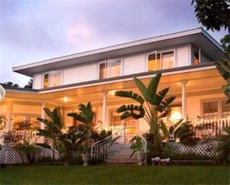 Ka'awaloa Plantation Bed & Breakfast — exterior view