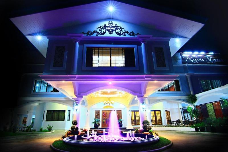 Kapis Mansions Hotel image