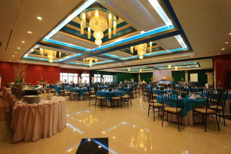 Kapis Mansions Hotel image