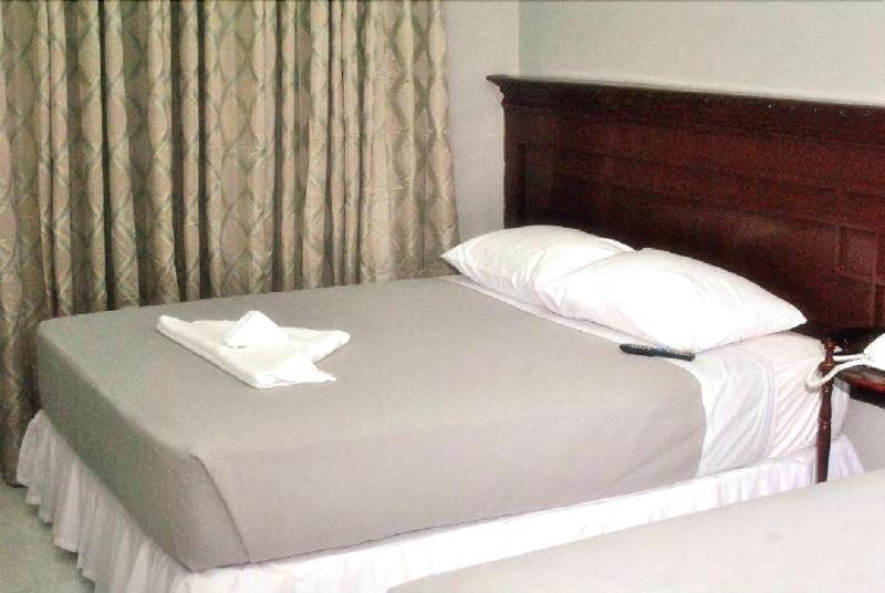Kapis Mansions Hotel image