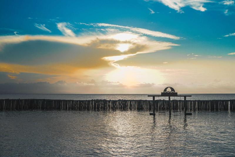 Thatch Caye, a Muy'Ono Resort image