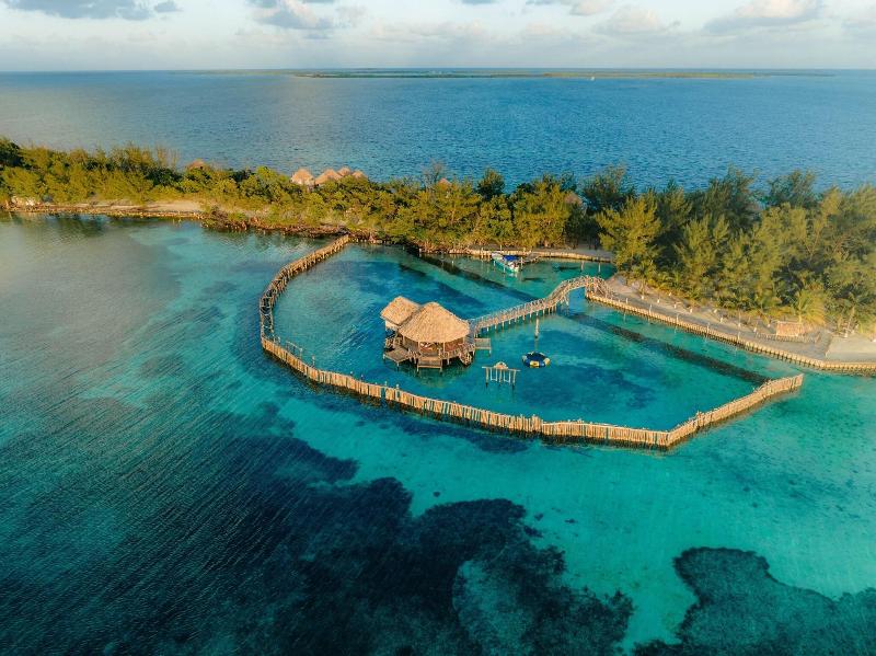 Thatch Caye, a Muy'Ono Resort image