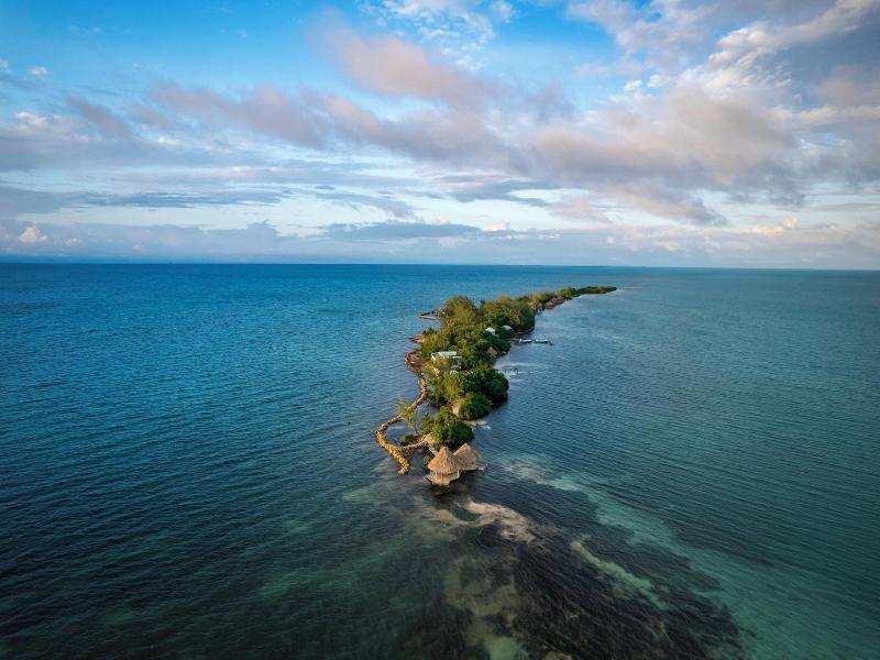 Thatch Caye, a Muy'Ono Resort image