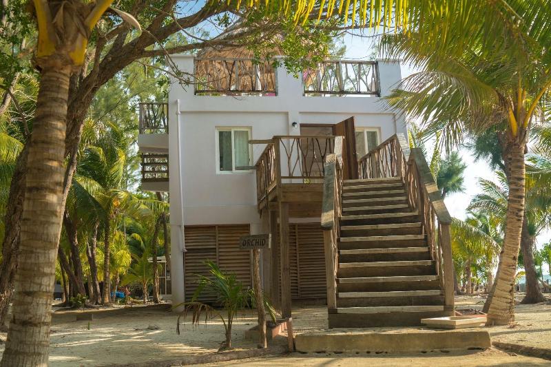 Thatch Caye, a Muy'Ono Resort image