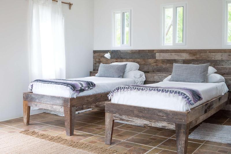 Thatch Caye, a Muy'Ono Resort image