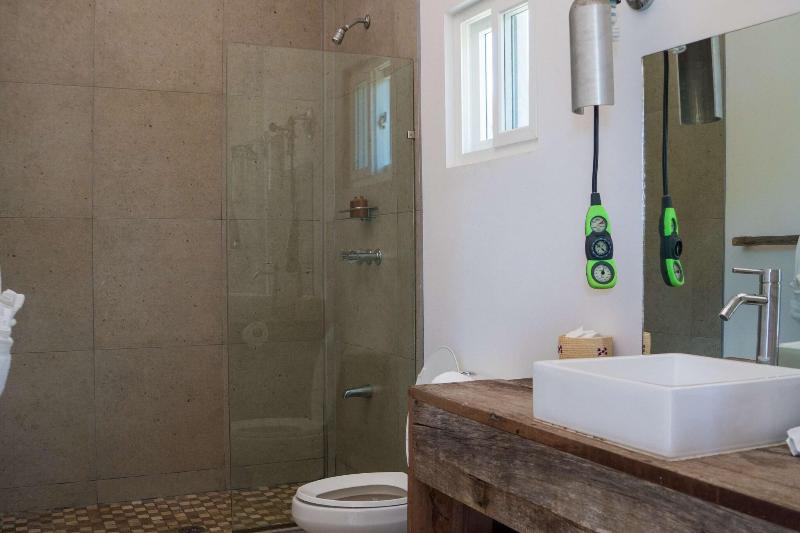 Thatch Caye, a Muy'Ono Resort image