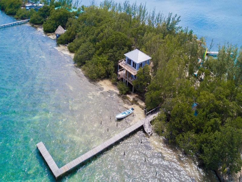 Thatch Caye, a Muy'Ono Resort image