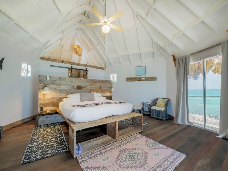 Thatch Caye, a Muy'Ono Resort image