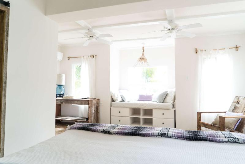Thatch Caye, a Muy'Ono Resort image
