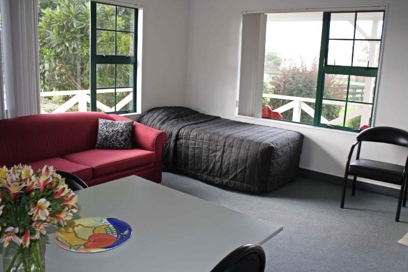 Kerry Lane Motel image