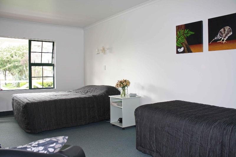 Kerry Lane Motel image