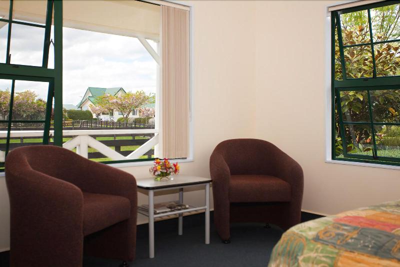 Kerry Lane Motel image