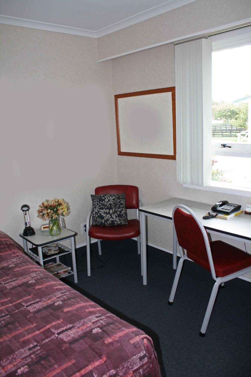 Kerry Lane Motel image