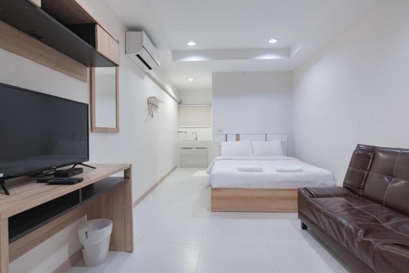 The Chill House image