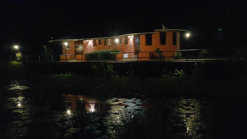 Khemmarat Baandin Resort