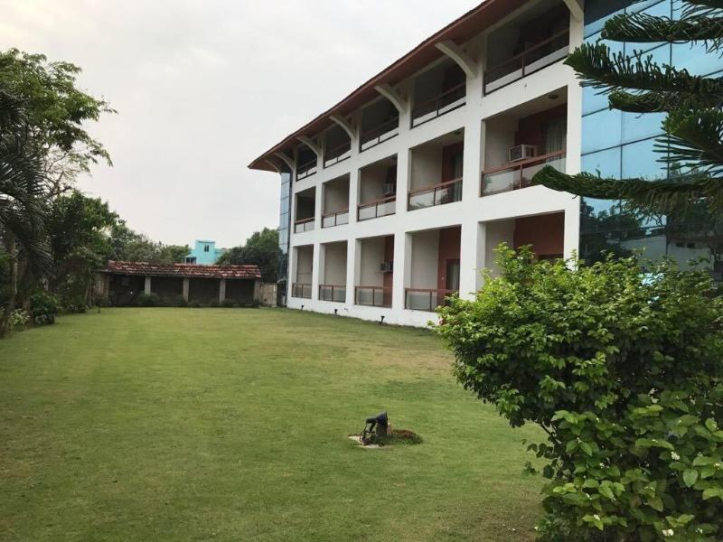 Kings Crown Resort - Mandarmani