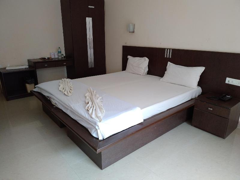 Kings Crown Resort - Mandarmani 4
