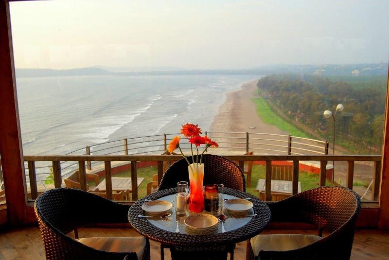 Kohinoor Samudra Beach Resort