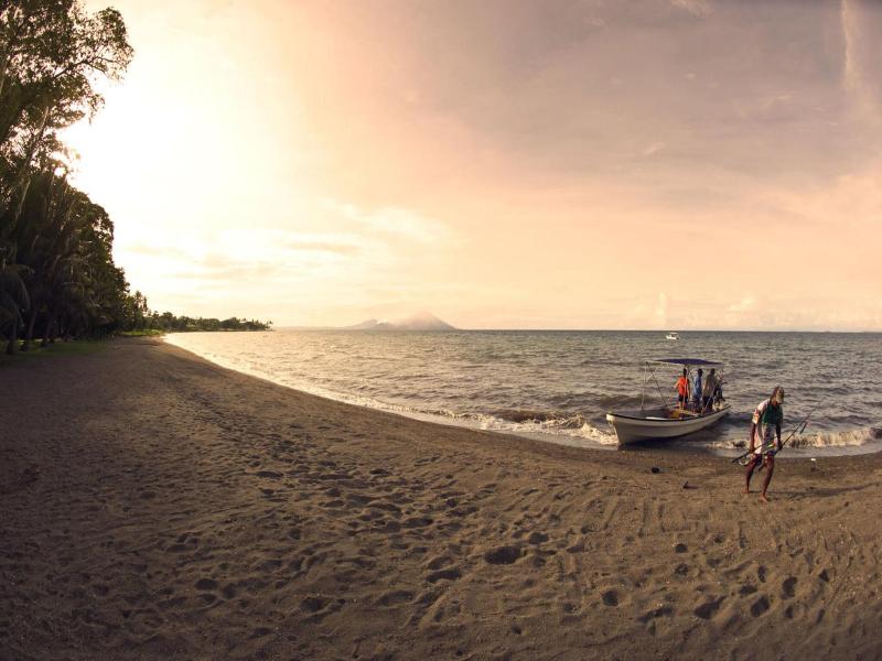 Kokopo Beach Bungalows Resort image