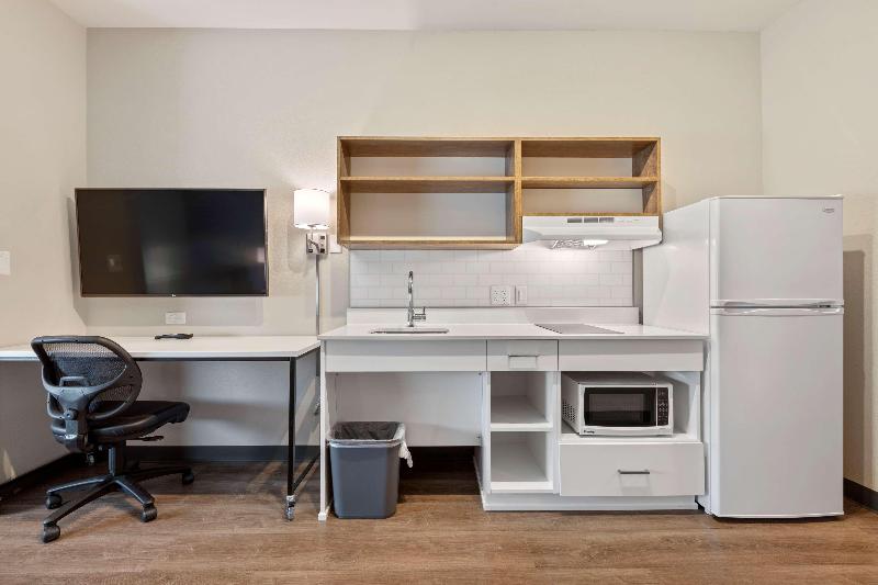 Extended Stay America - Tampa - Gibsonton - Riverv image