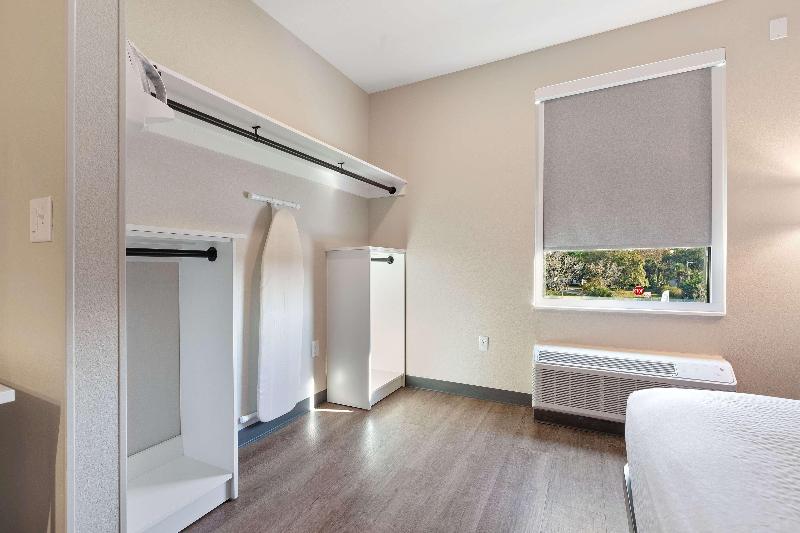 Extended Stay America - Tampa - Gibsonton - Riverv image