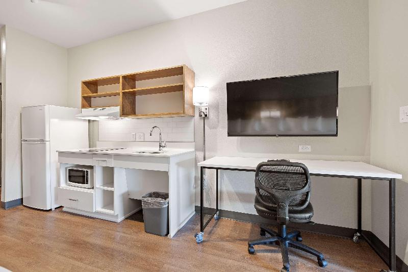 Extended Stay America - Tampa - Gibsonton - Riverv image