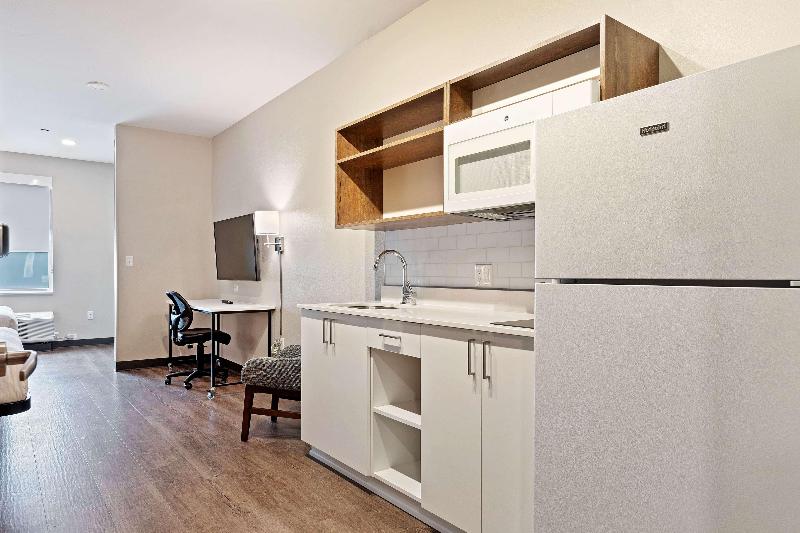 Extended Stay America - Tampa - Gibsonton - Riverv image