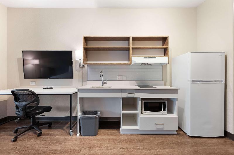 Extended Stay America - Tampa - Gibsonton - Riverv image