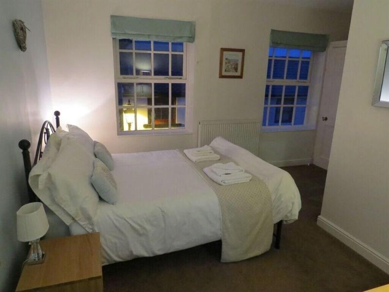 The Endeavour Restaurant With Rooms image