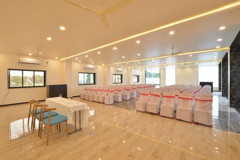 The Fern Residency Parbhani image
