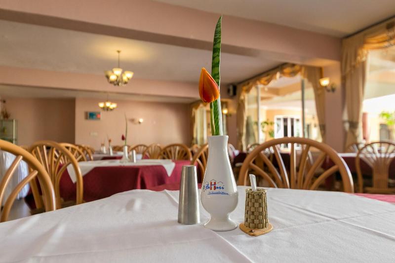 Fahari Gardens Hotel image