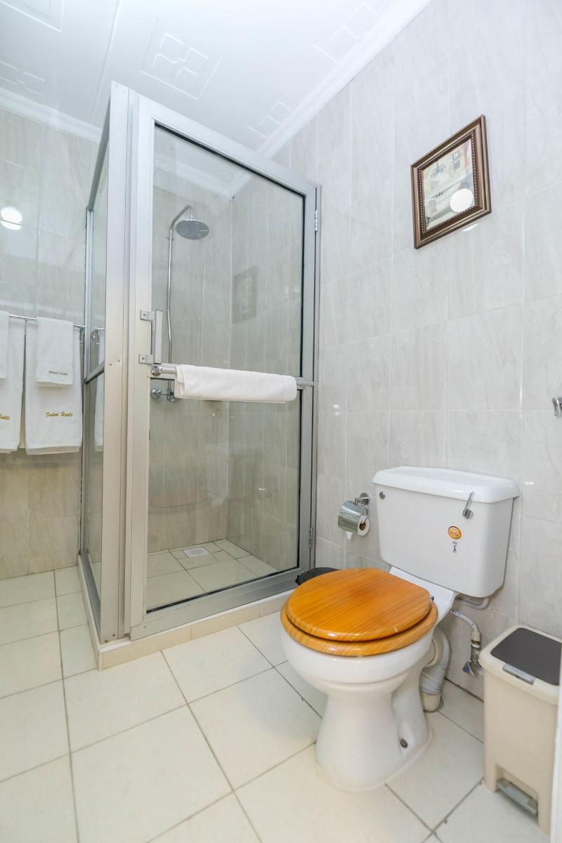 Fahari Gardens Hotel image