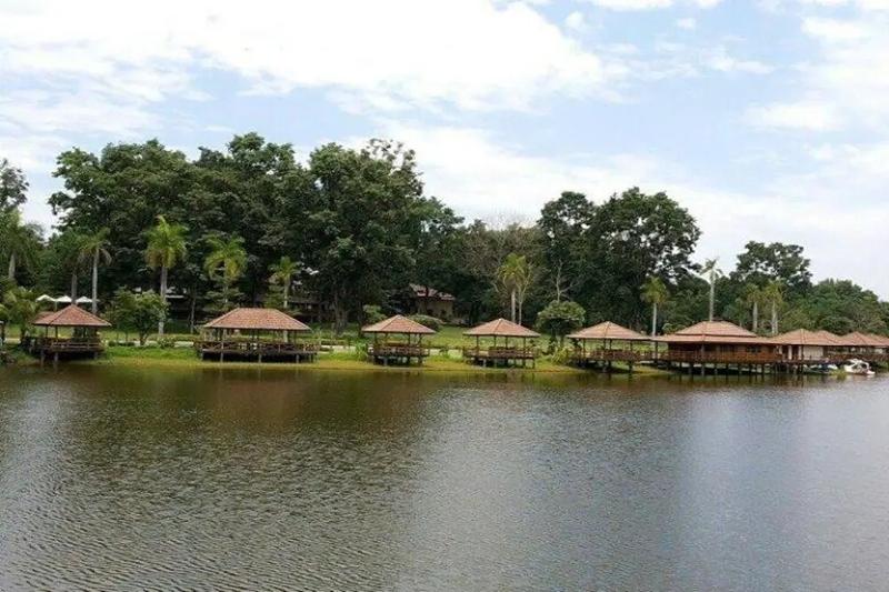 Fahluang Resort by ZUZU image