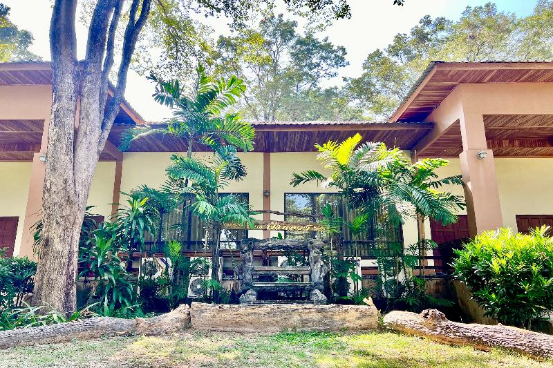 Fahluang Resort by ZUZU image