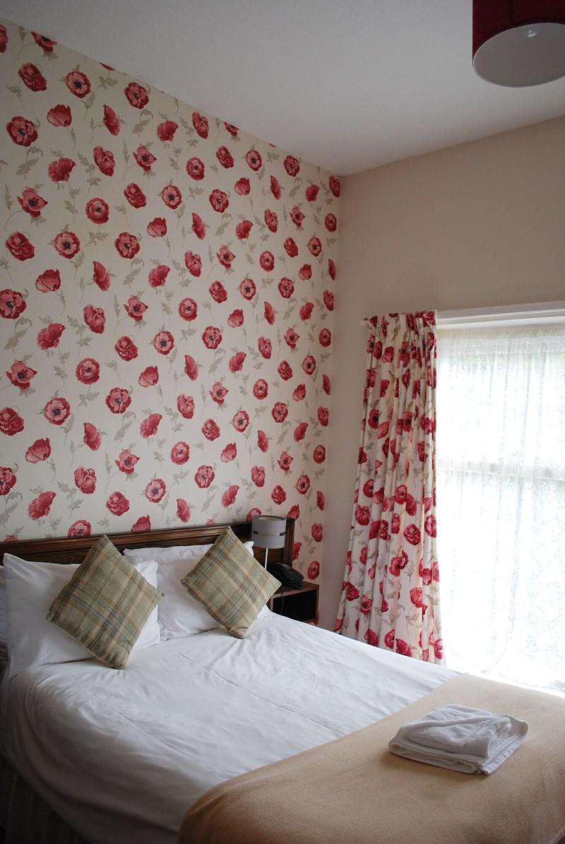 The Fox & Hounds image