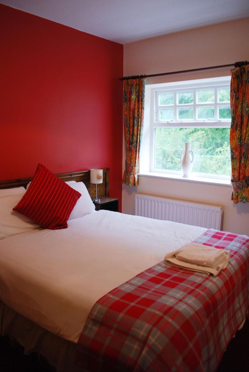 The Fox & Hounds image
