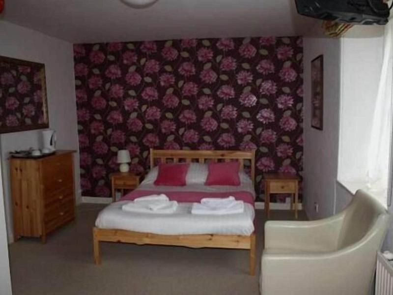 The Globe Inn image