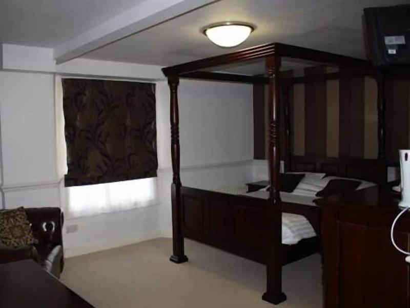 The Globe Inn image