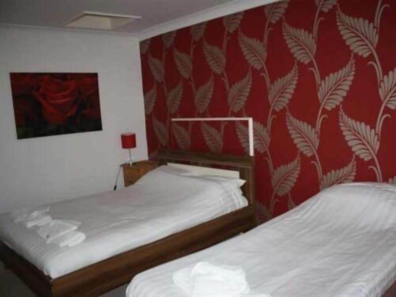 The Globe Inn image