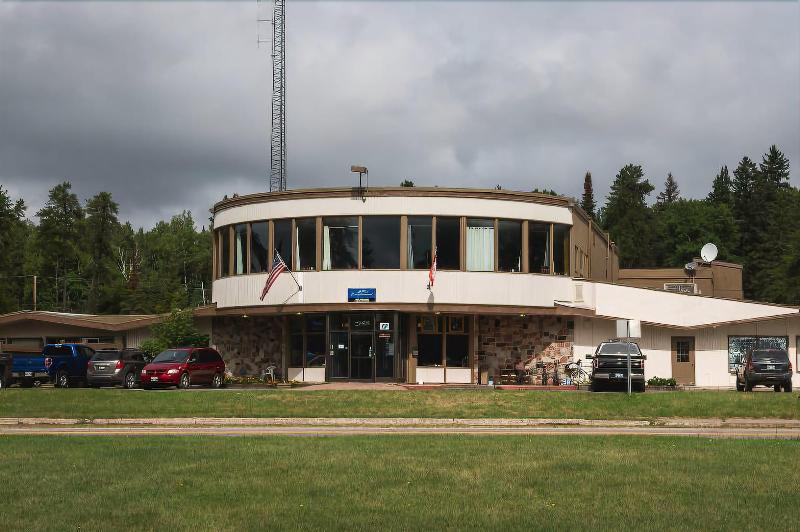 Falcon Lake Hotel