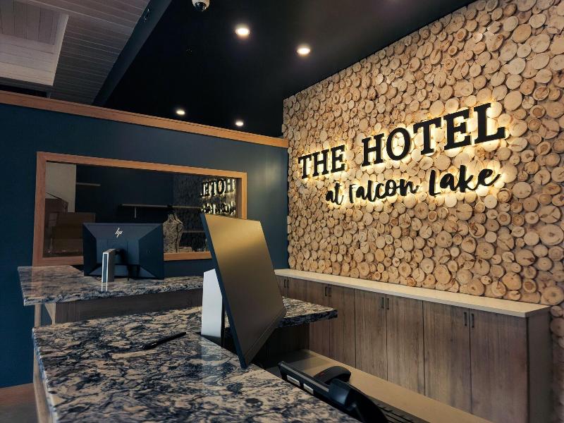 Falcon Lake Hotel