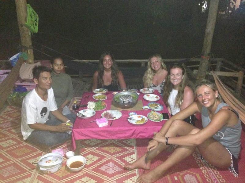 Family Batcave Homestay - Hostel image