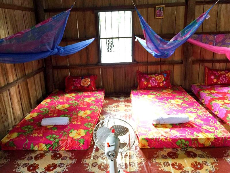 Family Batcave Homestay - Hostel image